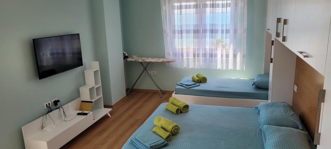 Sea View New Apartment Дуррес Екстер'єр фото