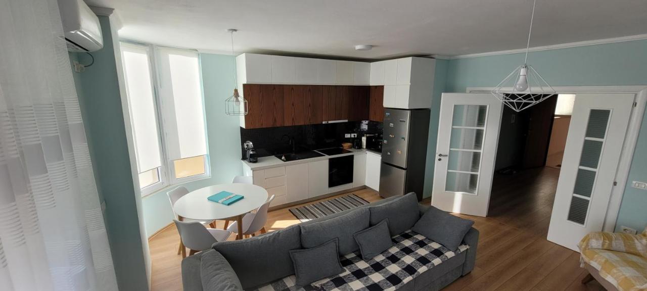 Sea View New Apartment Дуррес Екстер'єр фото