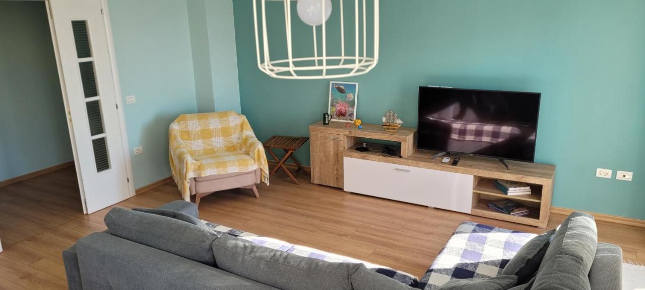 Sea View New Apartment Дуррес Екстер'єр фото